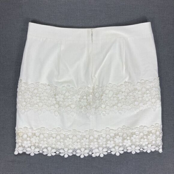 J. Crew Pencil Mini Skirt Women Size 2 White Daisy Floral Lace Zip Back Bohemian - Picture 5 of 12